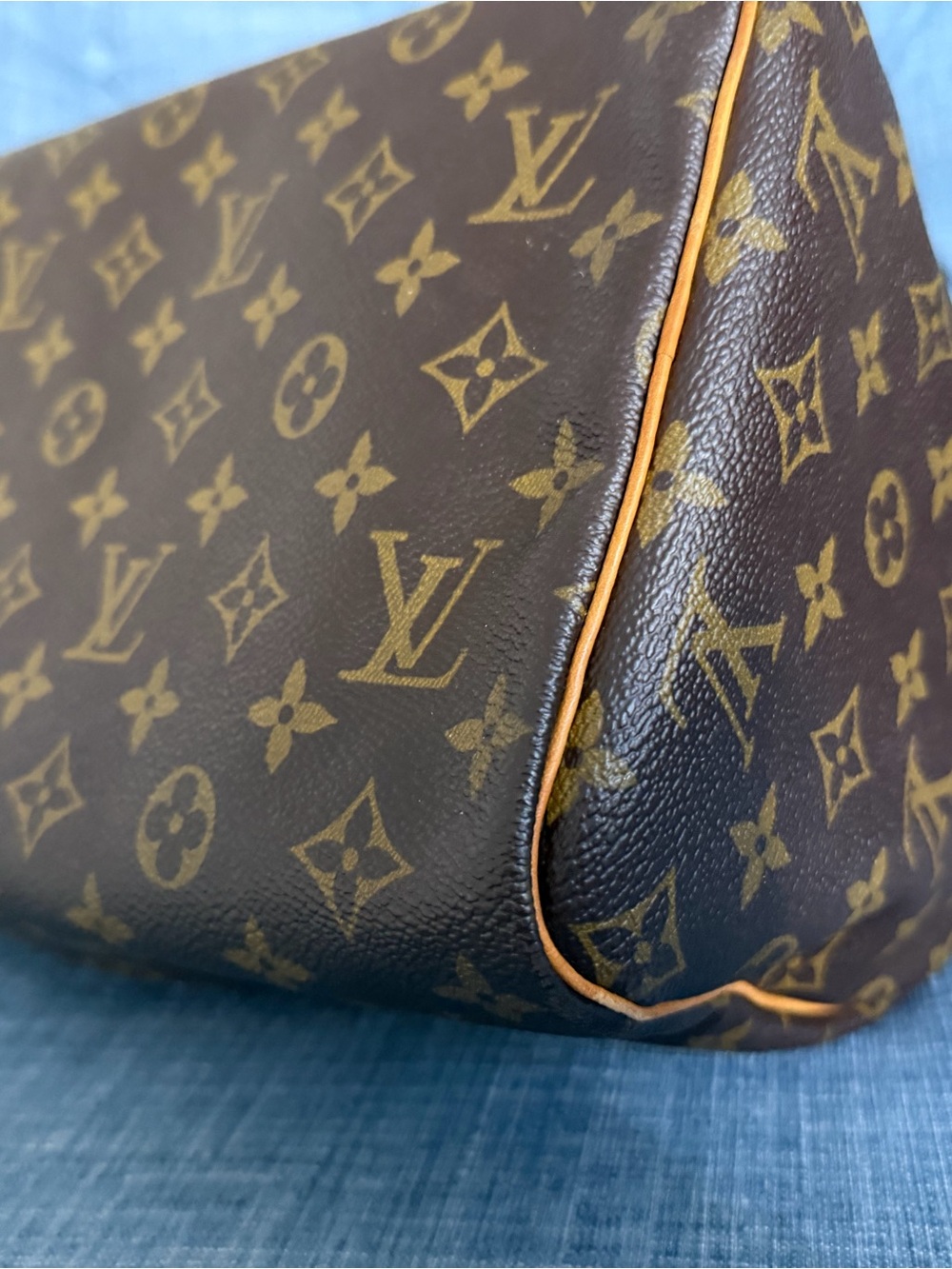Louis Vuitton Speedy 30 Monogram Canvas Bag Authentic - Picture 8 of 16